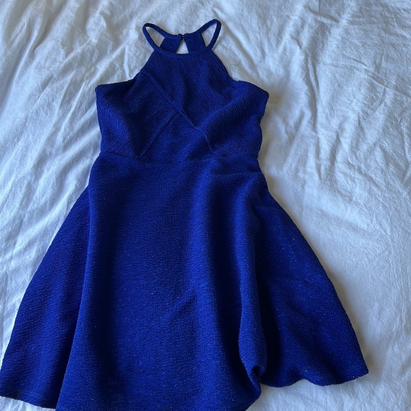 Dress - Picture 2 of 3